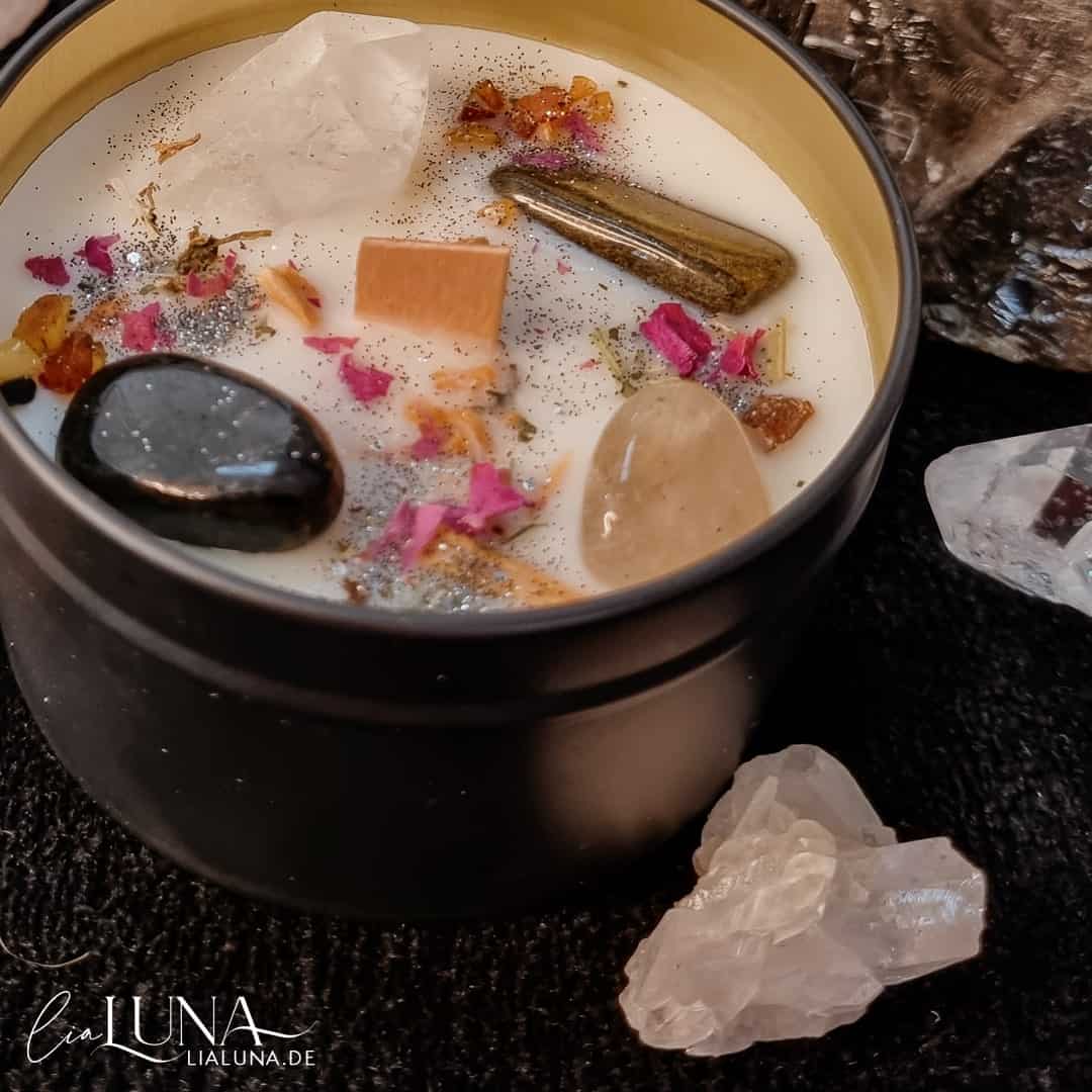 Schutzzauber Kerze mit Ritual